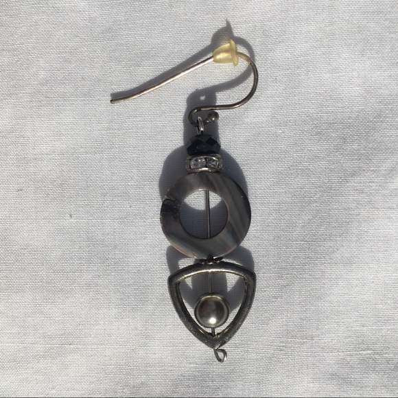 Earrings - Picture 7 of 7